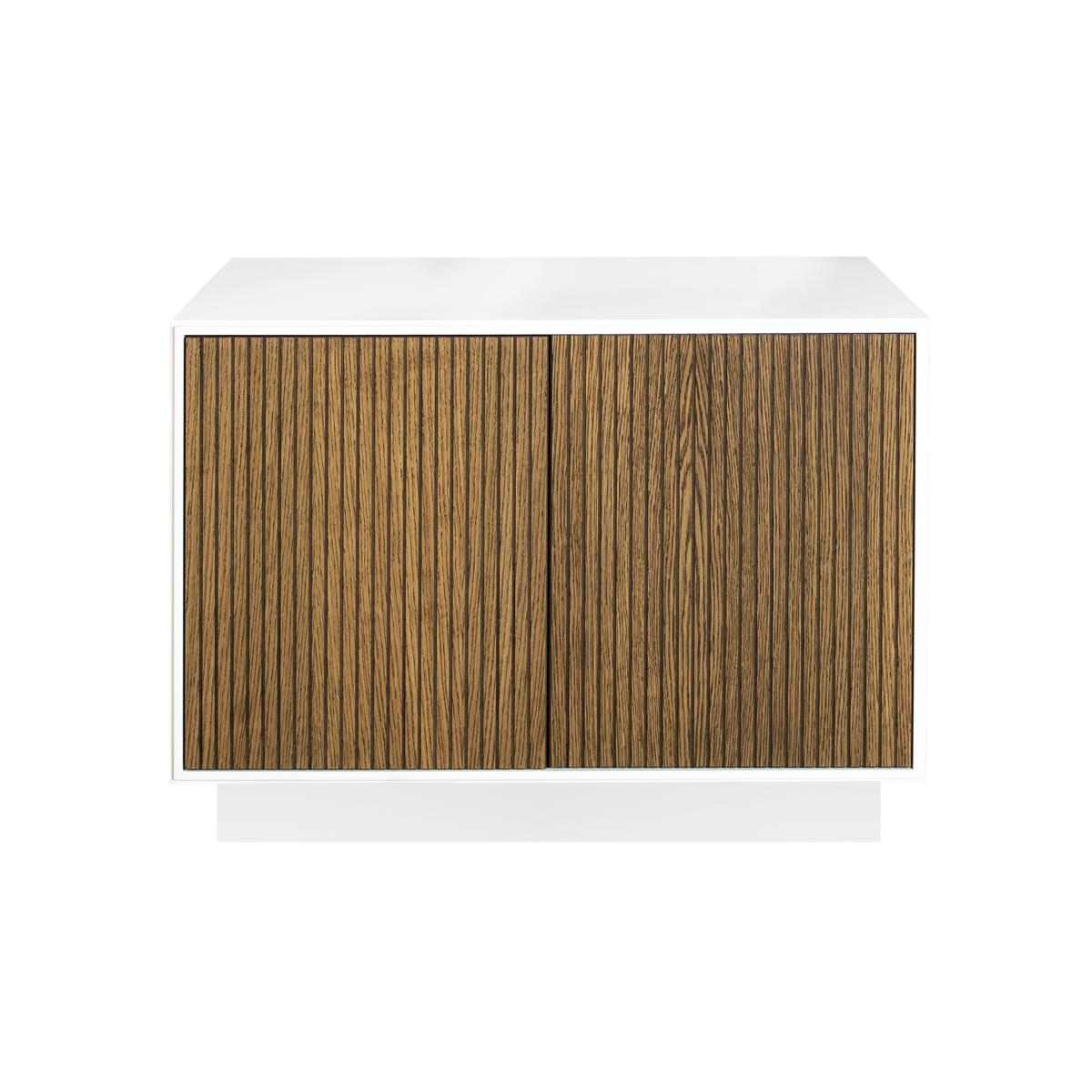 Englesson - Line Skänk 2 Dörrar Sockel 6610BW-DB Burned Walnut / White - Skänkar och sideboards - Trä