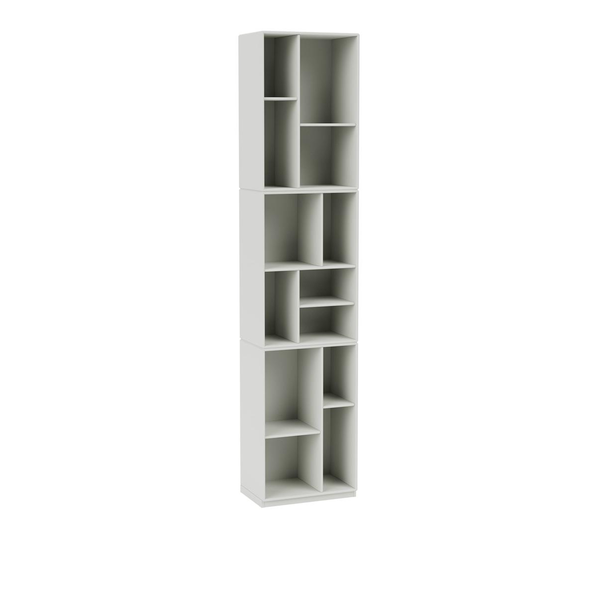 Montana - Loom Slim Bookcase, Plinth H3 cm - Nordic - Hyllor - Peter J. Lassen - Grå