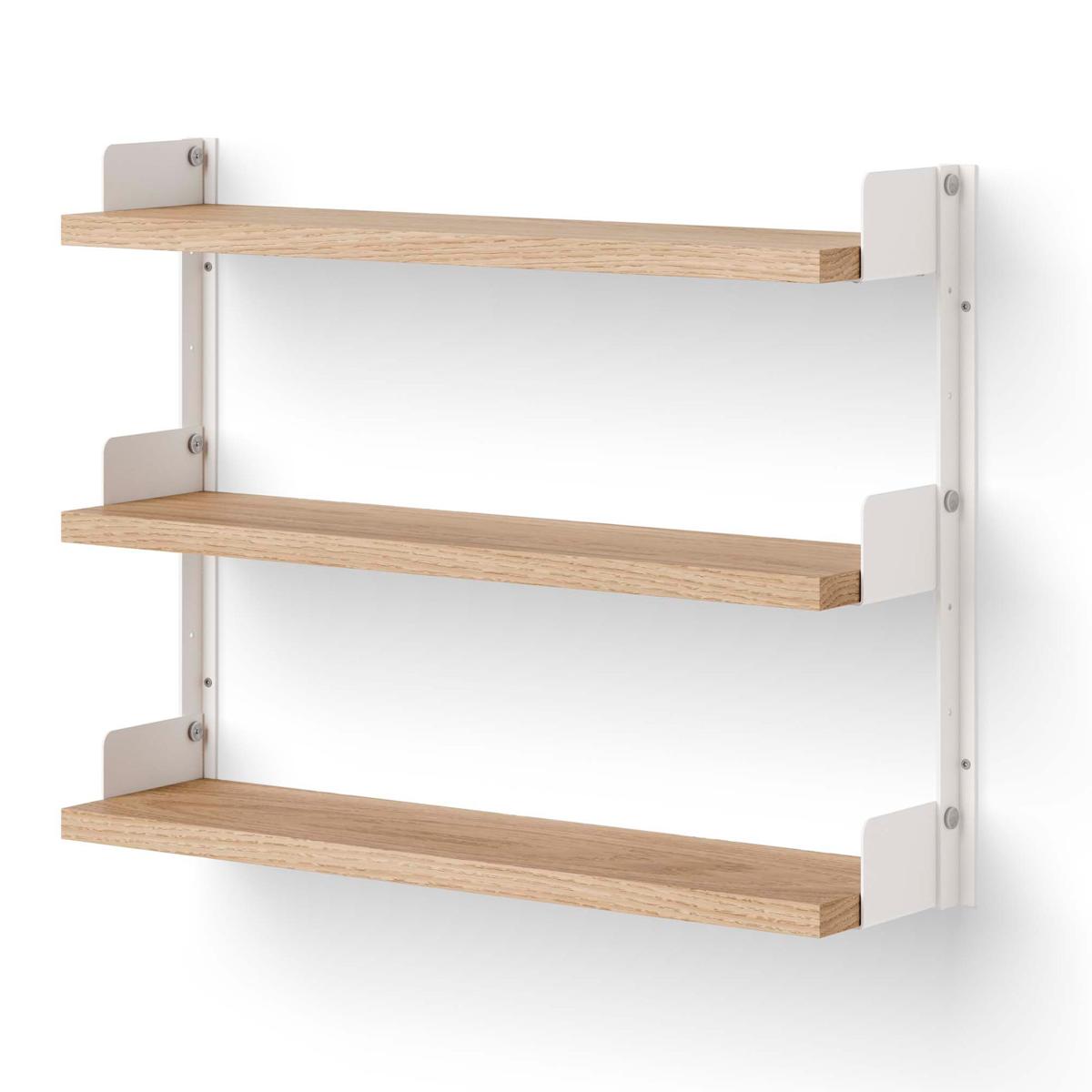 New Works - Tea Shelf Oak - Vägghyllor - Knut Bendik Humlevik - Träfärgad - Metall/Trä
