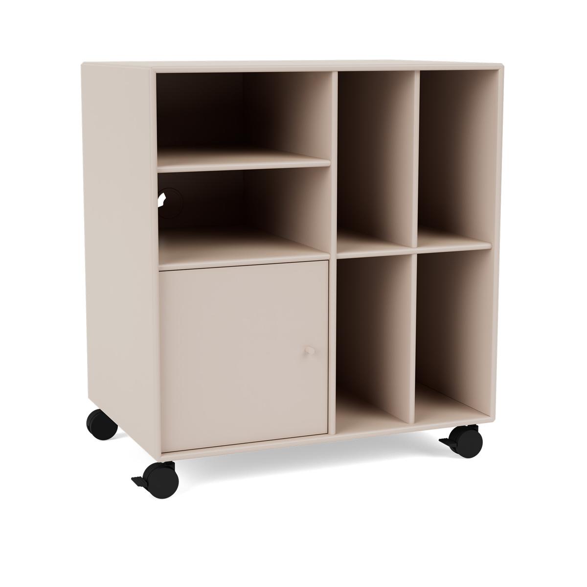 Montana - SPIN II Vinyl Storage, 05-CastorsCR70Black, 168 Clay - Skåp och vitrinskåp - Peter J. Lassen - Beige