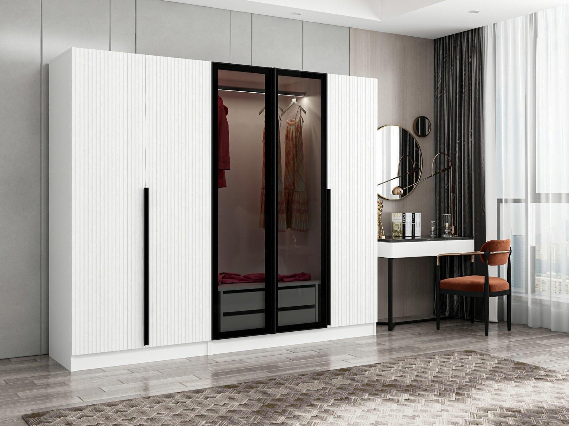 FUNZI LIVING Plus - 7811 Garderob